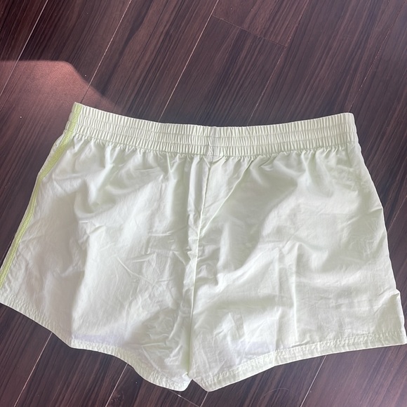 ADIDAS |  ESSENTIALS 3-STRIPES WOVEN SHORTS size XXL - Picture 7 of 9